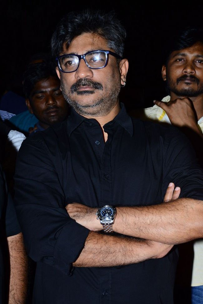 Maharshi-Movie-Pre-Release-Event